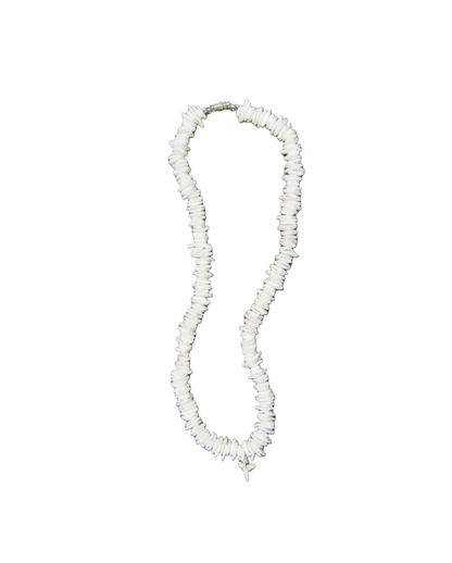SN1002 NECKLACE SHARK